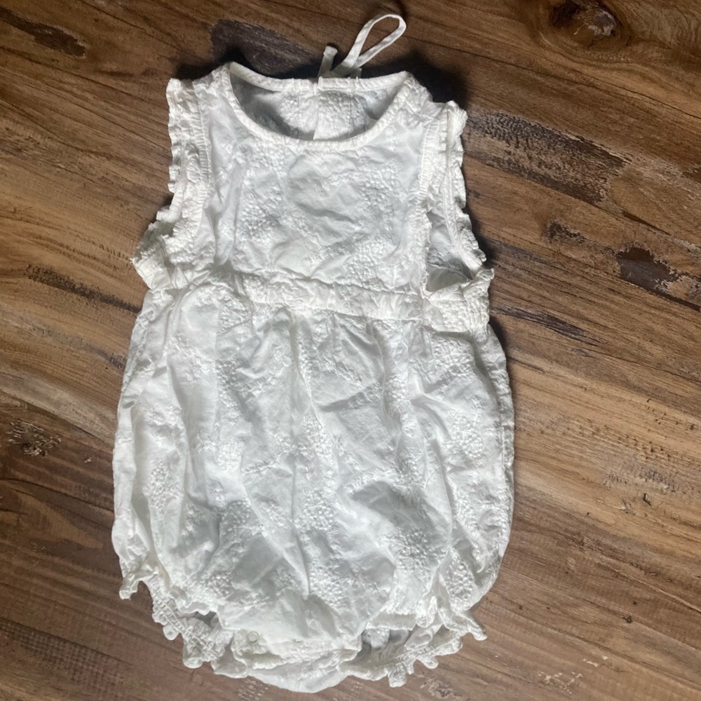 Benebene White Embroidered Bubble Romper 18 m